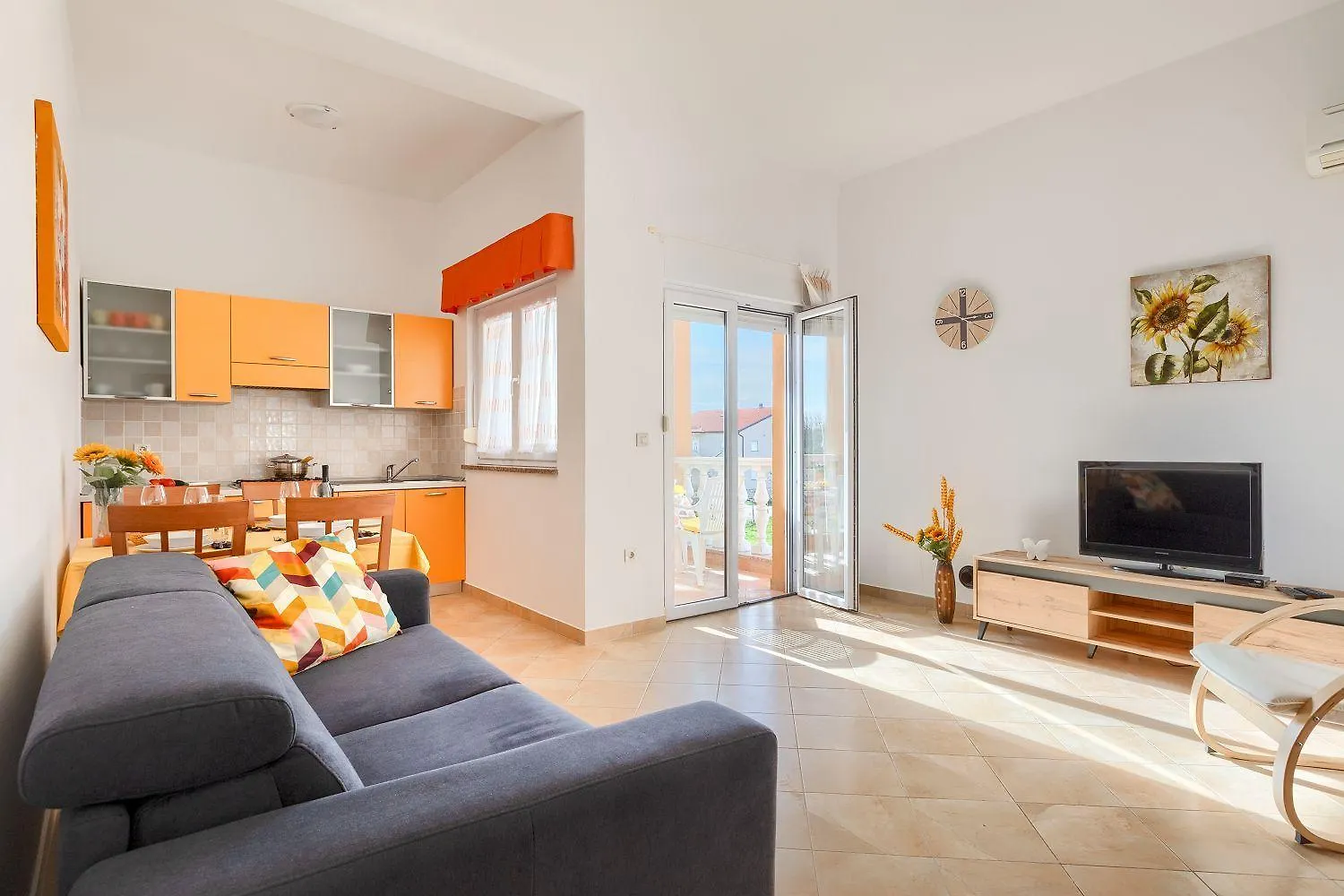 Charmantes Apartment Mit Babybett, Privatem Balkon, Grill, Wifi Vodnjan