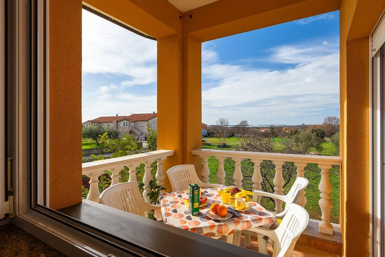 Charmantes Apartment Mit Babybett, Privatem Balkon, Grill, Wifi Vodnjan
